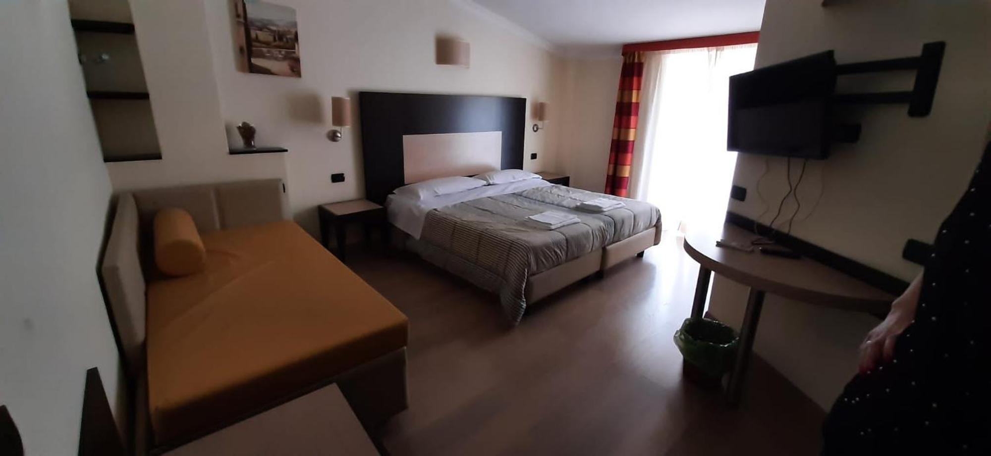 Dades Hotel Castelluccio dei Sauri Buitenkant foto